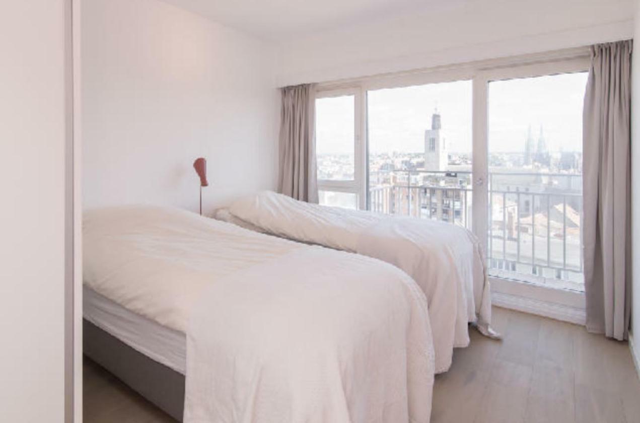 Sea And City View With Double Terrace Flat C Oostende Экстерьер фото